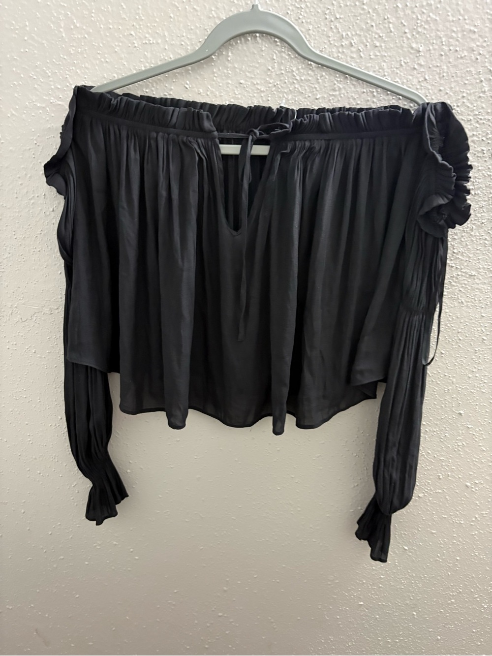 Forever 21 Black Off-Shoulder Peasant Blouse